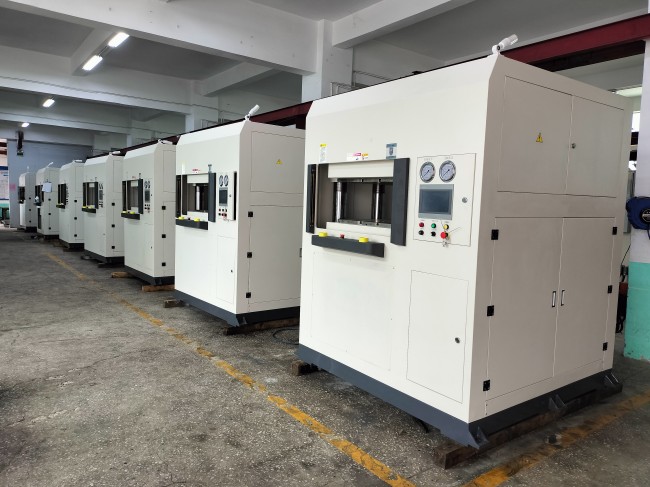 玻璃纖維、玻纖復(fù)合材料熱壓成型機(jī)