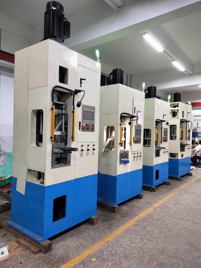 伺服粉末成型機-新材料、新技術(shù)、新工藝